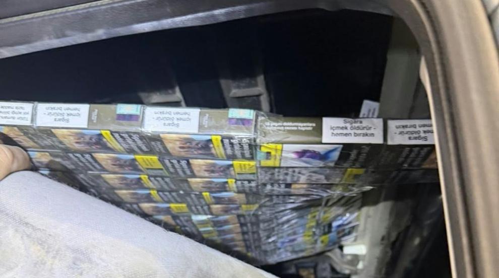 Контрабандни цигари в тавана на микробус откриха на МП „Малко Търново“