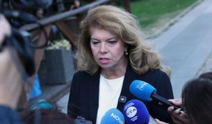 Йотова: Ще подпиша указа за освобождаването на посланика в ОАЕ