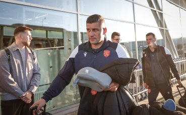 Националите заминаха за Рейкявик, никой не говори пред медиите