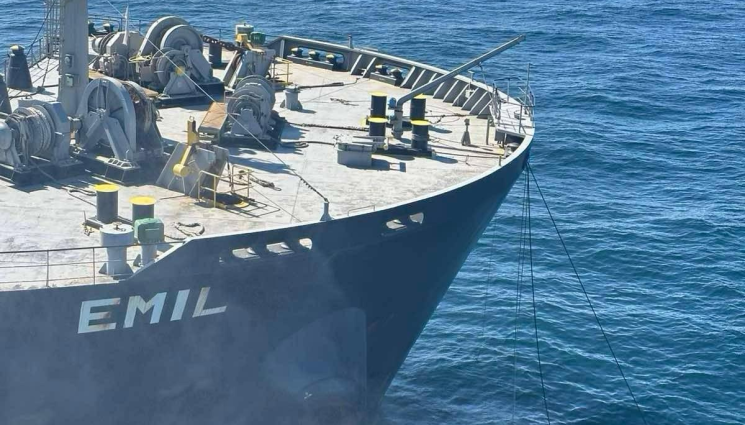 т - Кораб, ударен от дрон край Одеса, дрейфува в Черно море