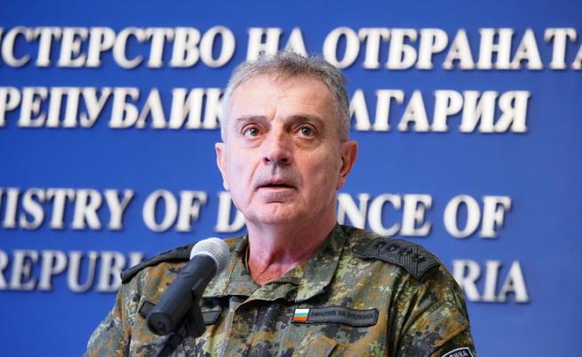 Началникът на отбраната: Атака с въздушни и морски дронове