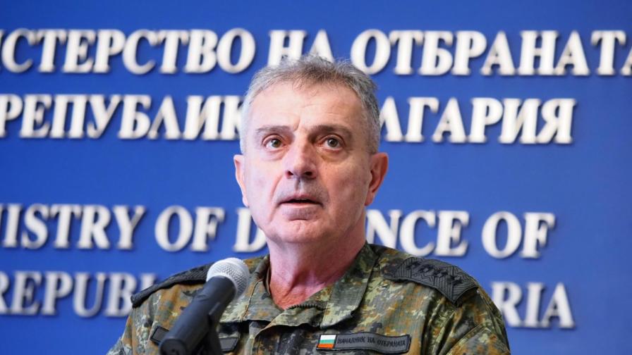 Началникът на отбраната: Атака с въздушни и морски дронове