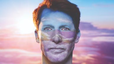 James Blunt се връща към вдъхновението за първия си албум в „Circles“