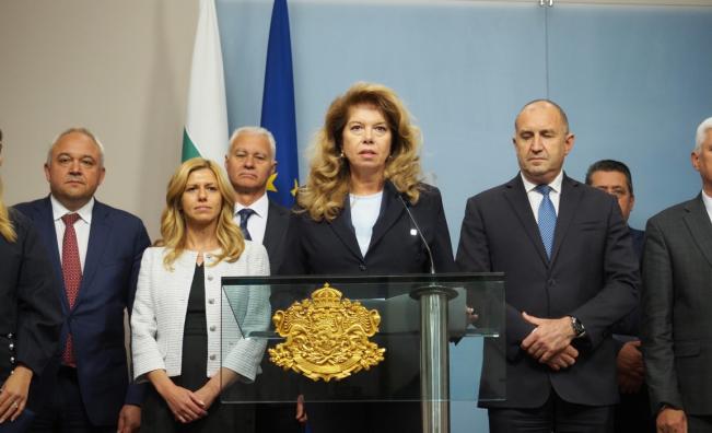 Йотова обяви, че България ще поиска помощ от НАТО, но няма да задейства Член 4