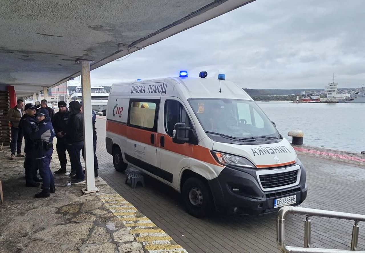 <p>Членовете на екипажа на атакувания с дронове в Черно море малтийски товарен кораб пристигнаха безопасно на Морска гара във Варна след спешната спасителна операция.</p>