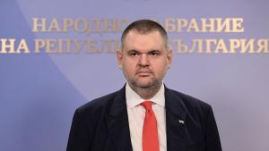 ДПС: Показни полицейски акции в три последователни дни, кого арестува Радев и кого страхува