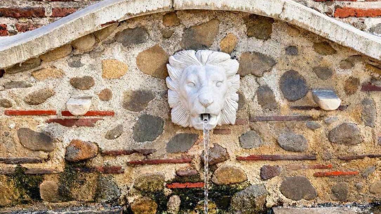 Минералната вода в Кюстендил ще тече от лъвски глави