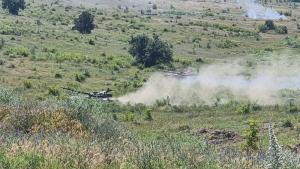 военни