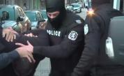 Докараха в СДВР тримата арестувани за убийството на Слави Бинев