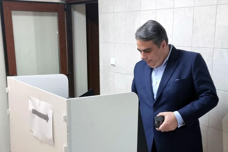 Асен Василев