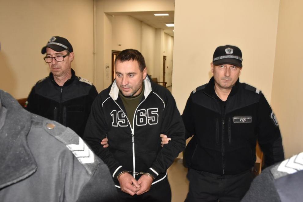 Валерий Гиков в съда в Хасково