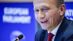 Еврокомисарят по бюджета Пьотър Серафин е на посещение в България