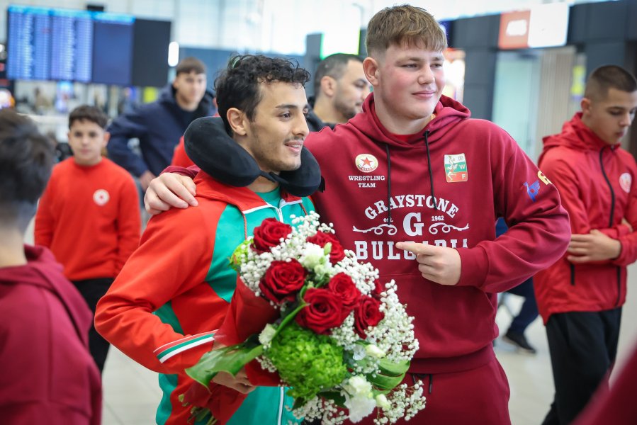 Шампионско посрещане за Семен Новиков в София1