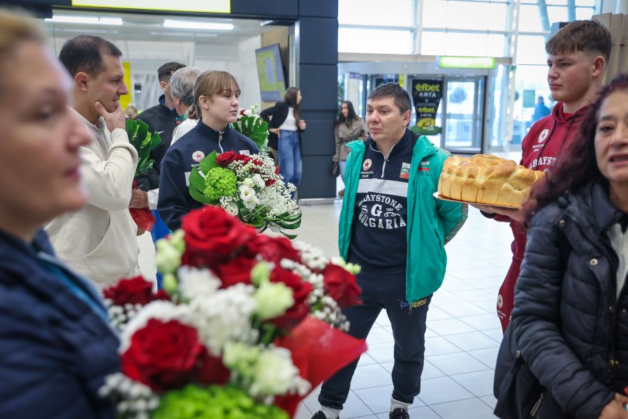 Шампионско посрещане за Семен Новиков в София1