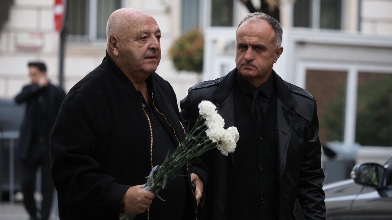 слави бинев поклонение