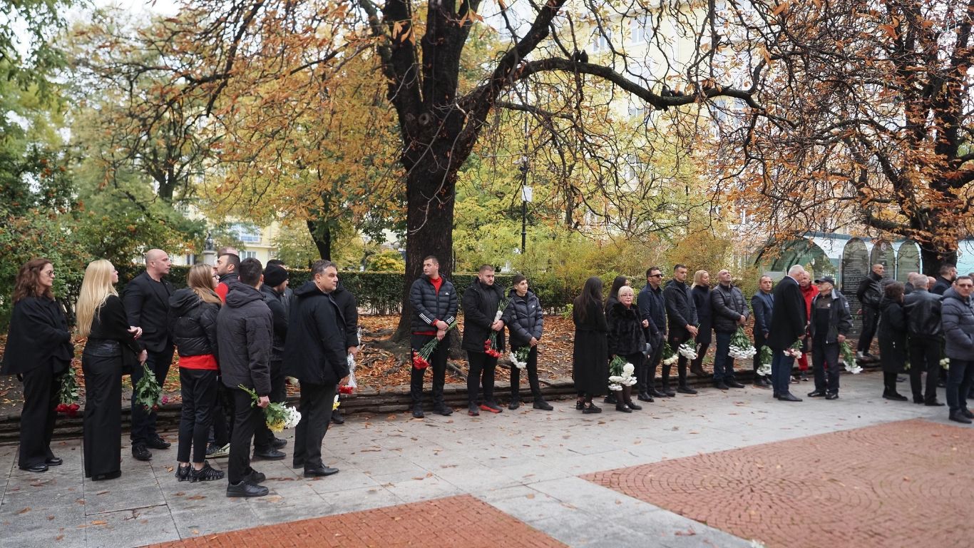 слави бинев поклонение