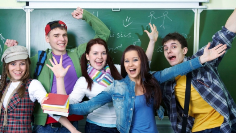 ученици знания тийнейджъри училище преподаватели домашни неграмотност Гугъл обща култура