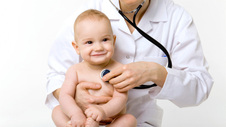 дете бебе лекар преглед
