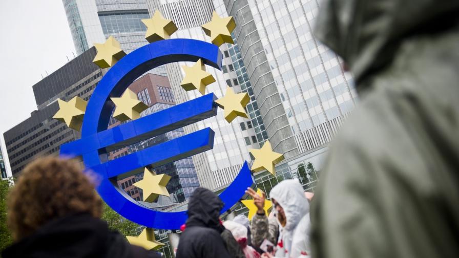 "Таймс": Страните от еврозоната тайно подготвят план за изключване на Гърция