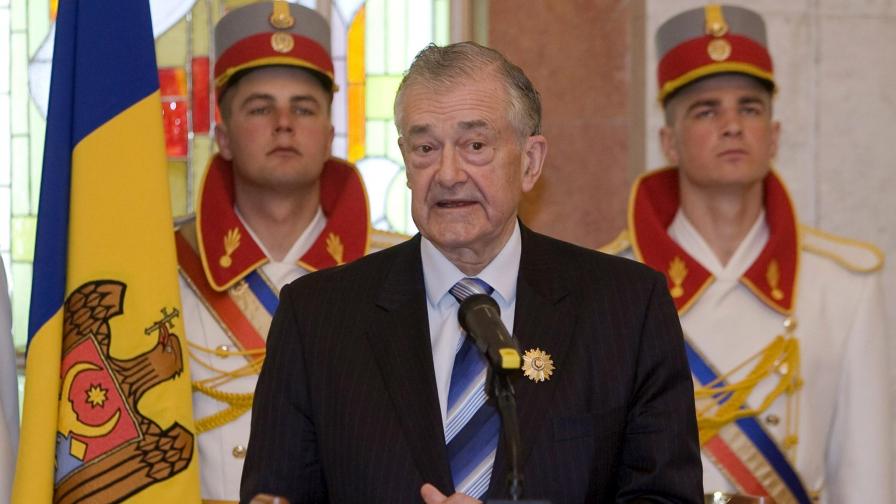 Сегашният генерален секретар Тери Дейвис по време на своя реч в Молдова.