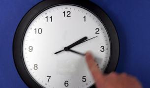 Местим часовниците напред на 29 март