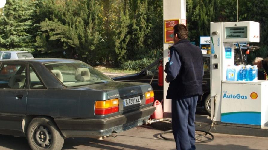 Бензините поскъпват с 3,5-4%