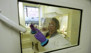 Създадоха първия робот изследовател