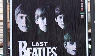 Джордж Харисън със своя звезда на славата