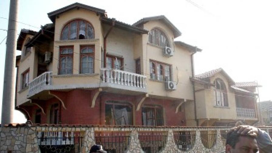 Взрив в двора на луксозна къща в столичния квартал "Христо Ботев"