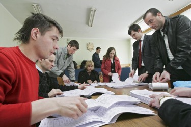 Победата на молдовските комунисти и при второто преброяване