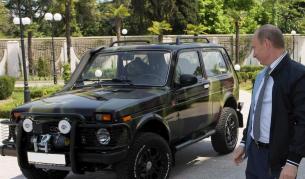 Новото президентско возило. Оригиналният модел, сега само леко модифициран, датира от 1977 г.