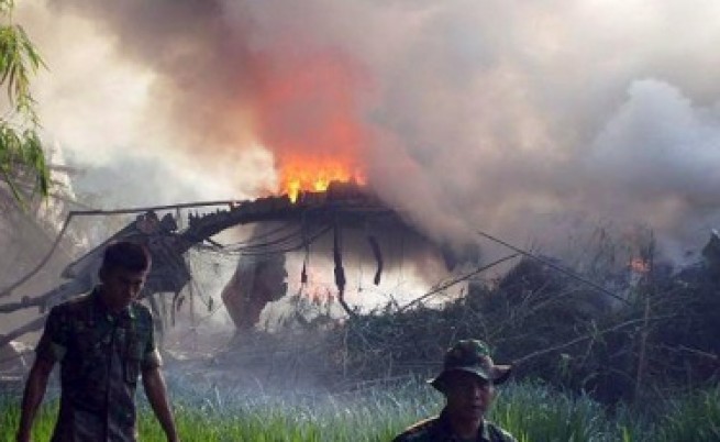 Над 90 загинали при самолетна катастрофа на о. Ява