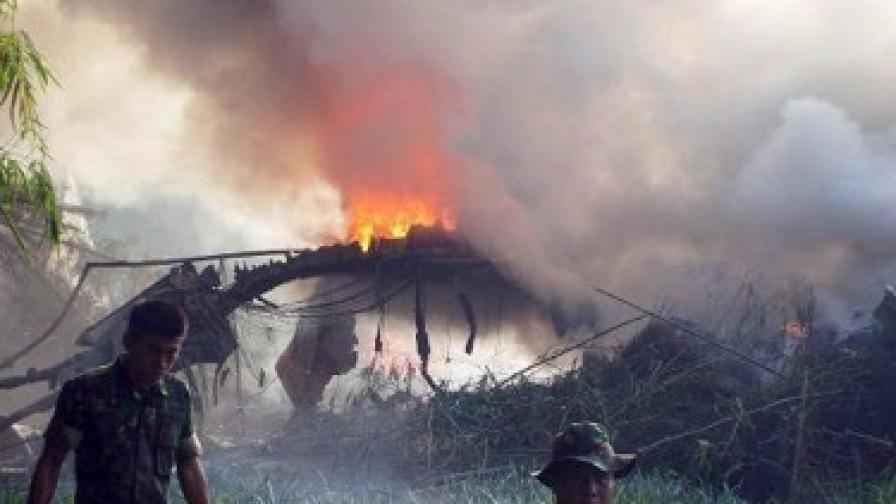 Над 90 загинали при самолетна катастрофа на о. Ява