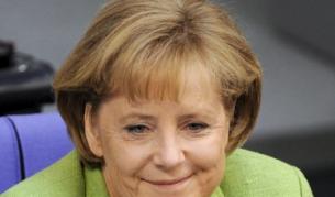 Меркел критикува мерките на централните банки срещу кризата