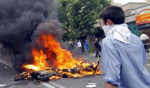 Протестите в Иран завършиха с арести на реформаторски лидери