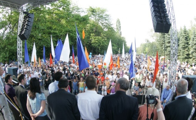 Кой гласува за 