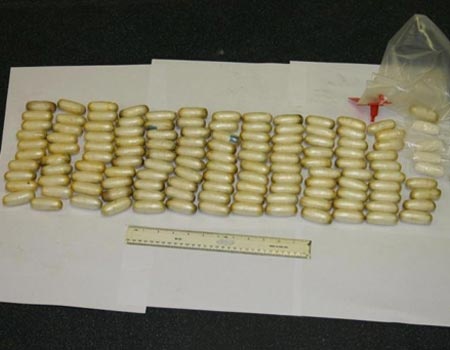 В Солун хванаха българин с кокаин в стомаха