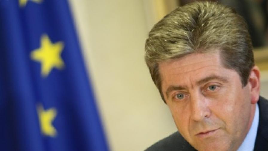 Първанов на пресконференцията днес