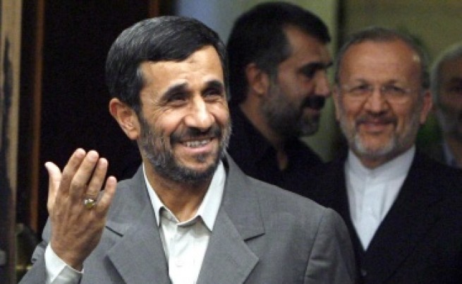 Ахмадинеджад: Няма да се откажем никога от ядрената си програма