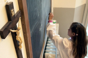 Осъдиха Италия заради разпятия в класните стаи