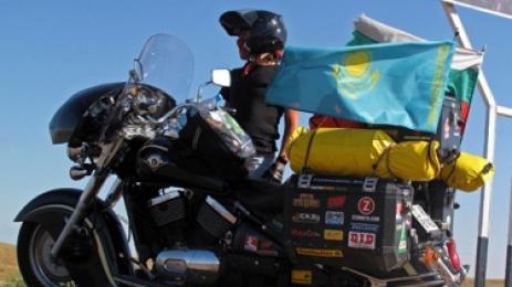 Коста и неговият мотор в Казахстан