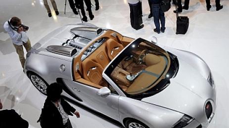 Бугати Вейрон има и не по малко ексклузивна открита версия