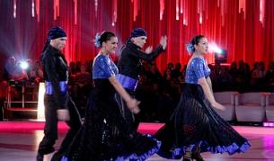 Пасо добле от отбора на Анелия и Ники