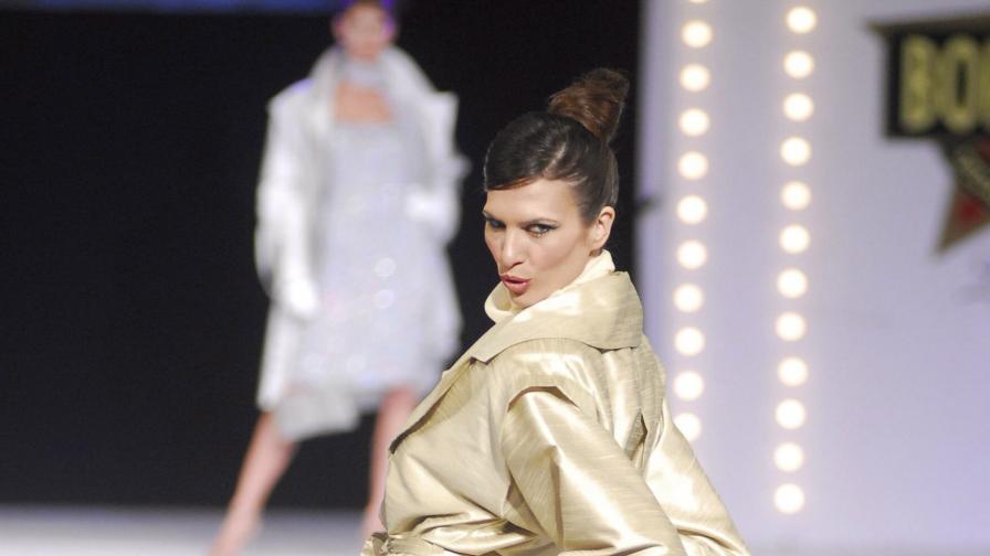 Соланж Маняно на модния подиум през май