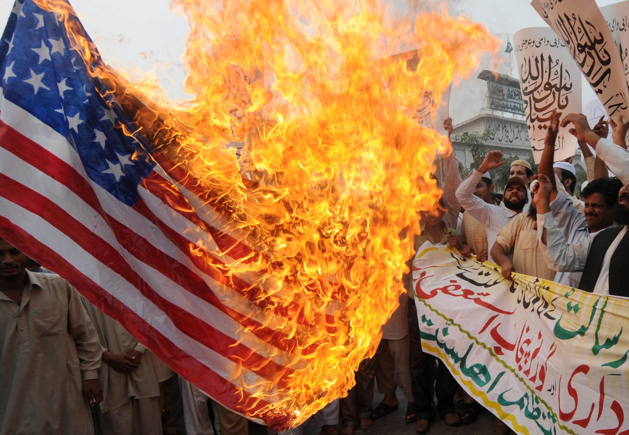 Американците обръщат гръб на света