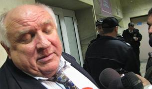 Известният адвокат Марковски се появи изненадващо на заседанието на съда и пое защитата на Хамди