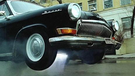 Черна волга лети над Москва