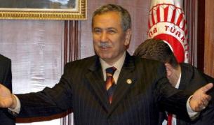 Турският вицепремиер Бюлент Арънч<br />