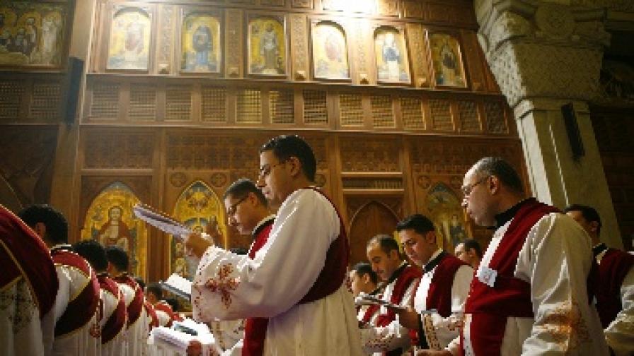 Християните копти в Египет празнуват Коледа на 7 януари