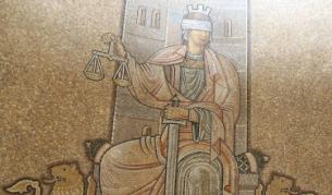 Затваря ли си очите Темида по случая "Красьо"?